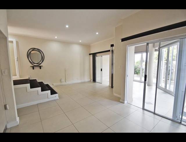 2 BEDROOM TOWNHOUSE FOR SALE IN BEDFORD PARK